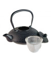 Kurogane Cast Iron Teapot – 800 ml with stainless steel infuser